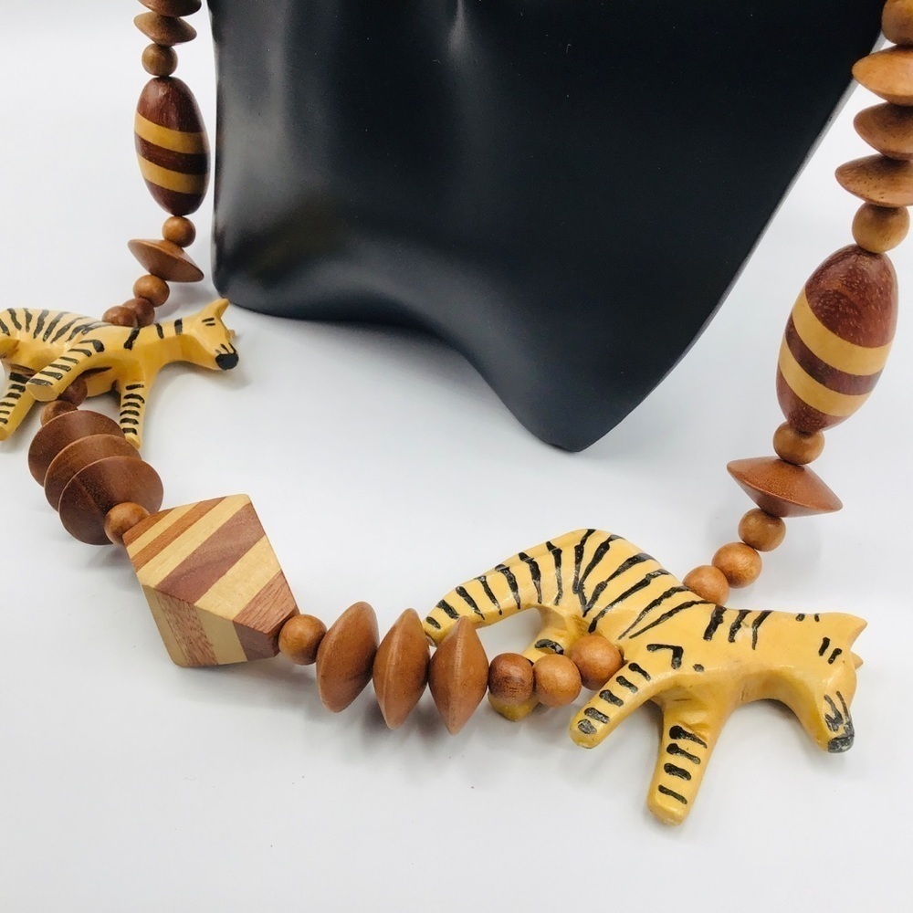 VTG Statement Necklace Wood Animal African Safari Zebra Beads Jungle Retro - Picture 4 of 9